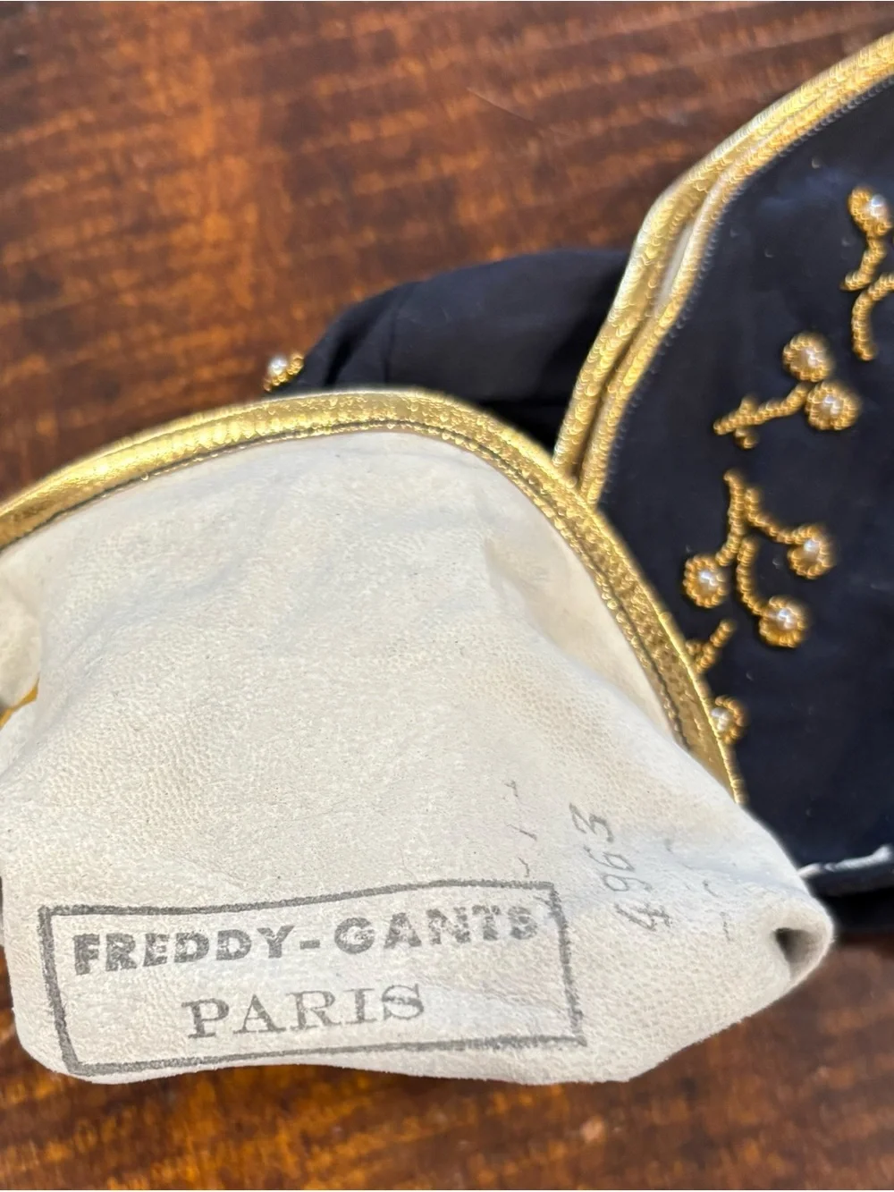 Vintage Freddy-Gants Paris Gloves Nubuck